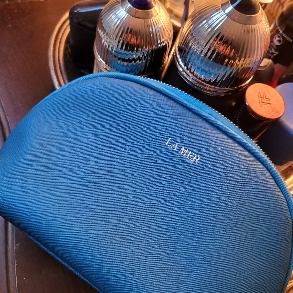 La Mer Vibrant Blue Toiletry Bag
